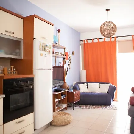 Διαμέρισμα Aquarian Beachfront Λάρνακα