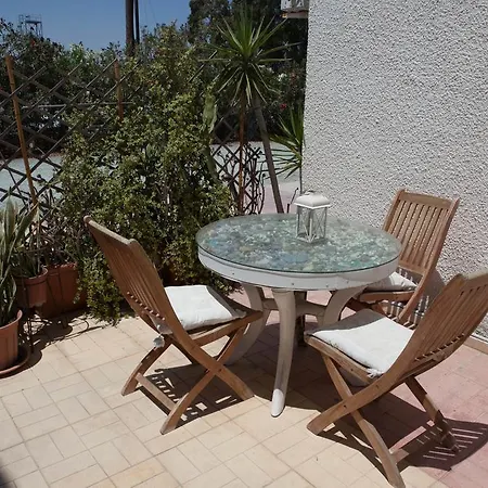 Appartement Aquarian Beachfront Larnaca