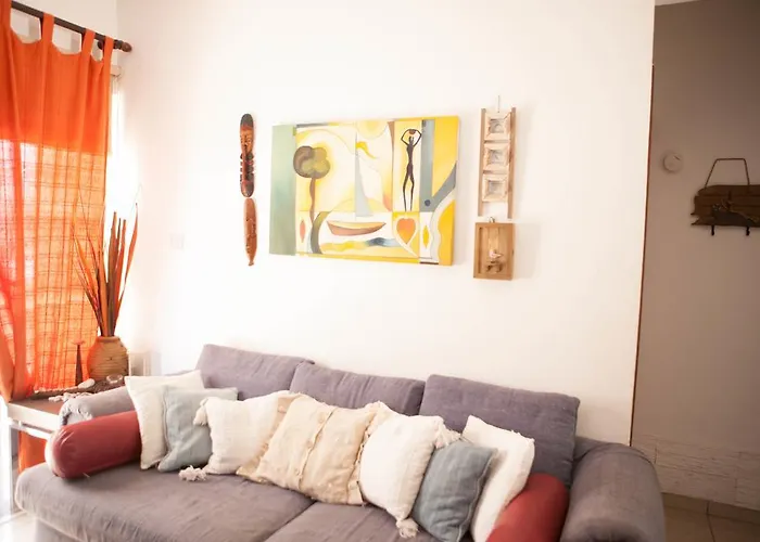 Aquarian Beachfront Appartement Larnaca